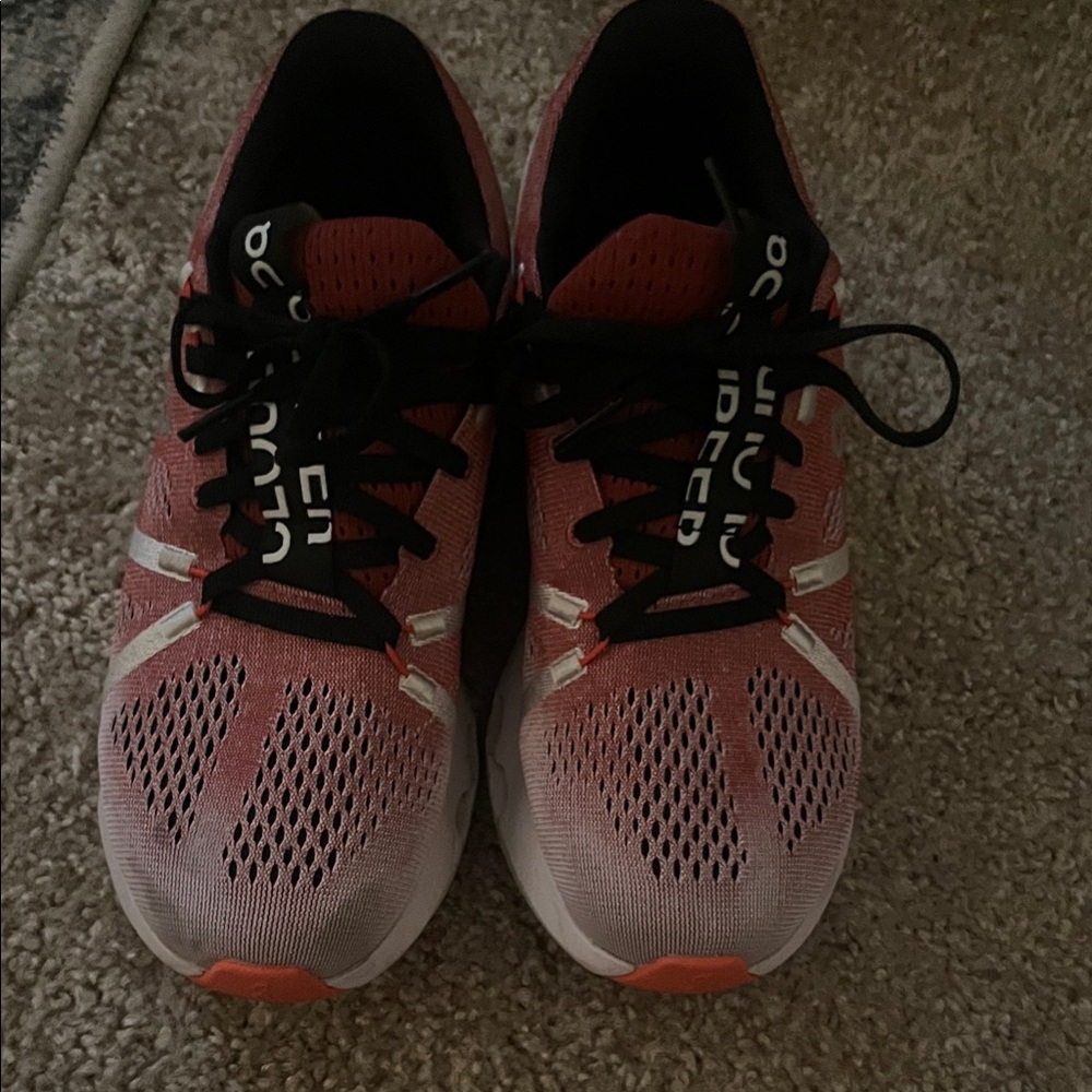 Cluco Women's Red and Black Athletic Shoes